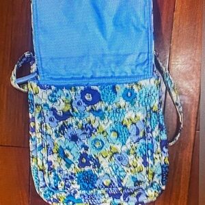 Vera Bradley Floral Crossbody Bag in Blue and Yellow. Adjustable Strap.
